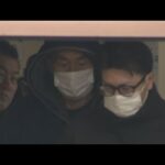 徒歩で逃げたあと車で逃走　強盗傷害事件で逮捕の男　木刀のようなもので女性殴る…単独の犯行か