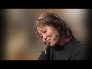 死体遺棄事件 逮捕された42歳の女が送検